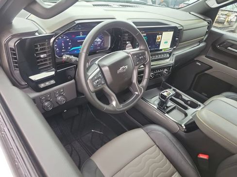 Used 2026 Chevrolet Silverado 1500 ZR2 w/ LPO, Dark Essentials Package AWD/4WD image 6
