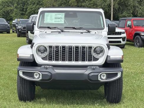 New 2026 Jeep Wrangler Unlimited Sahara w/ Safety Group AWD/4WD image 3