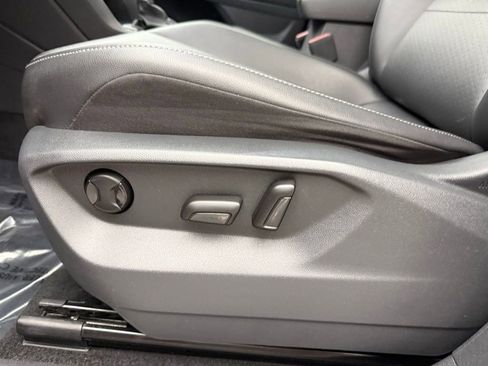 Used 2019 Volkswagen Tiguan SE w/ Panoramic Sunroof Package image 20