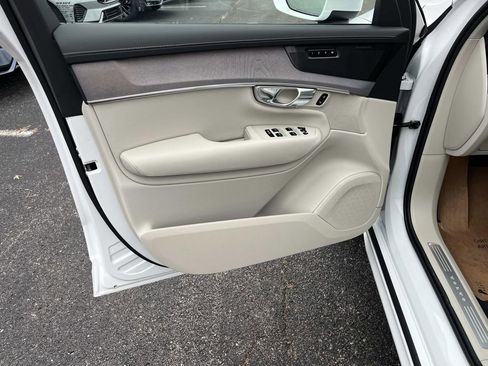 New 2026 Volvo XC90 B6 Ultra w/ Protection Package Premier AWD/4WD image 20
