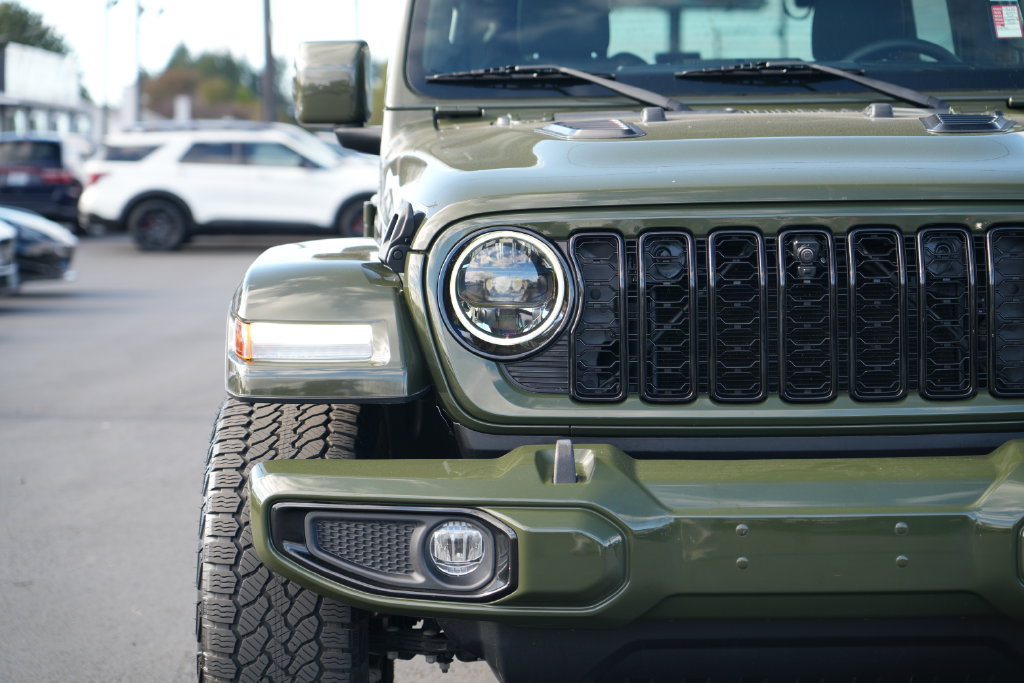 Used 2024 Jeep Wrangler High Altitude AWD/4WD image 5