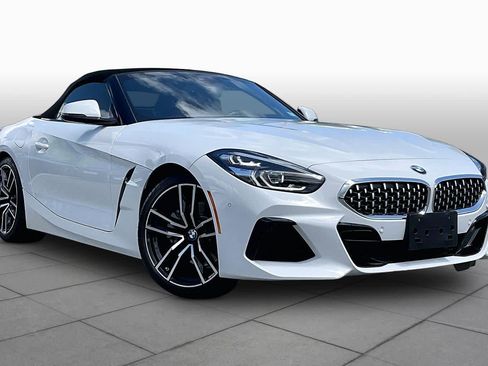 Used 2019 BMW Z4 sDrive30i w/ M Sport Package RWD image 2