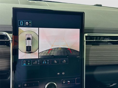 Used 2025 GMC Sierra EV Denali image 8