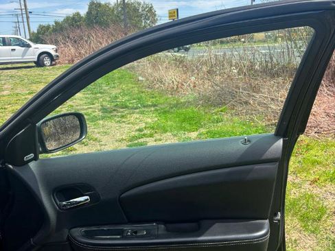 Used 2014 Chrysler 200 Limited w/ Sun/Sound Group image 25