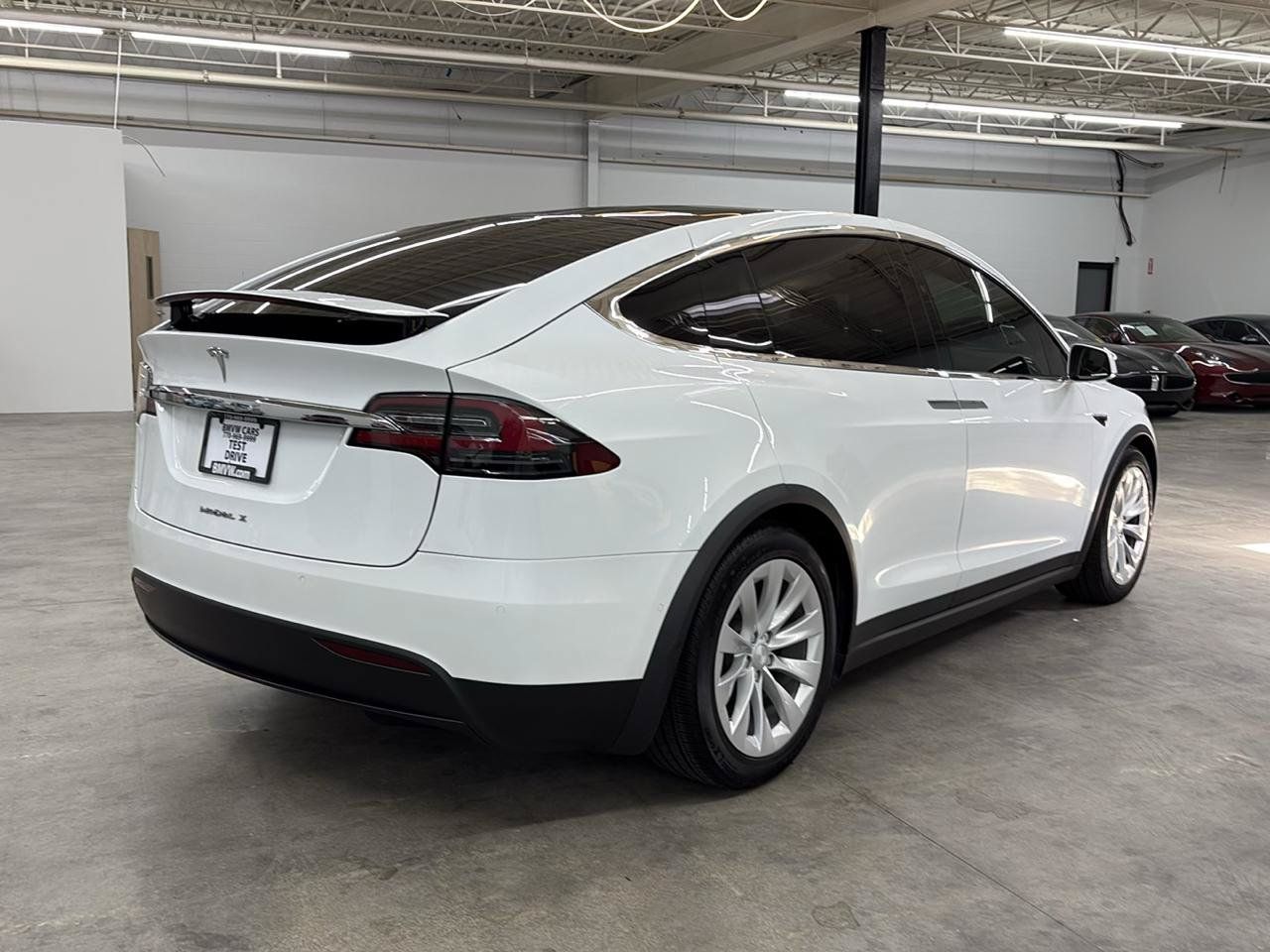 Used 2018 Tesla Model X 75D AWD/4WD image 7