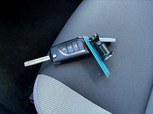 Used 2024 Toyota Corolla LE image 14