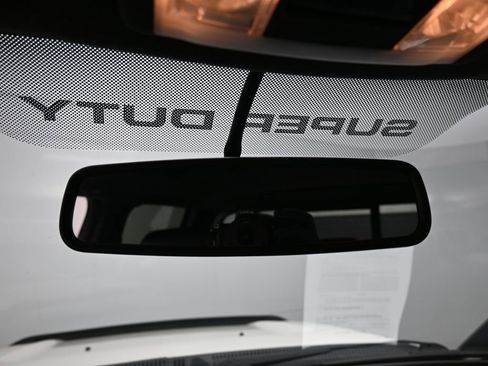 Used 2015 Ford F250 Lariat w/ Lariat Ultimate Package image 23