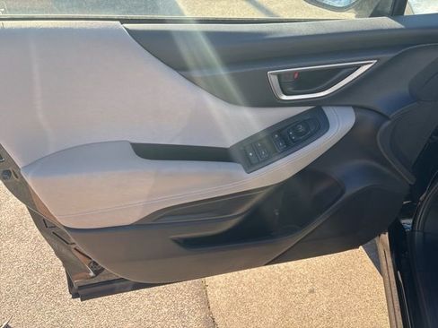 Used 2021 Subaru Forester image 25