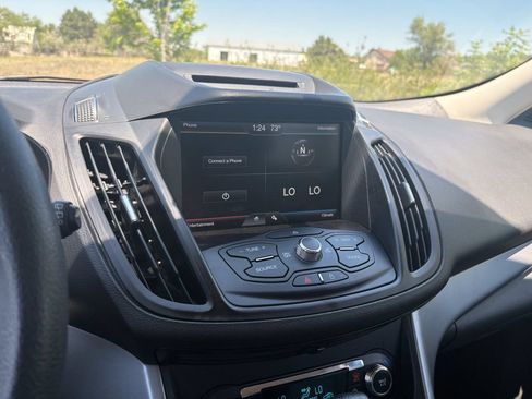 Used 2015 Ford Escape SE w/ Equipment Group 201A AWD/4WD image 4
