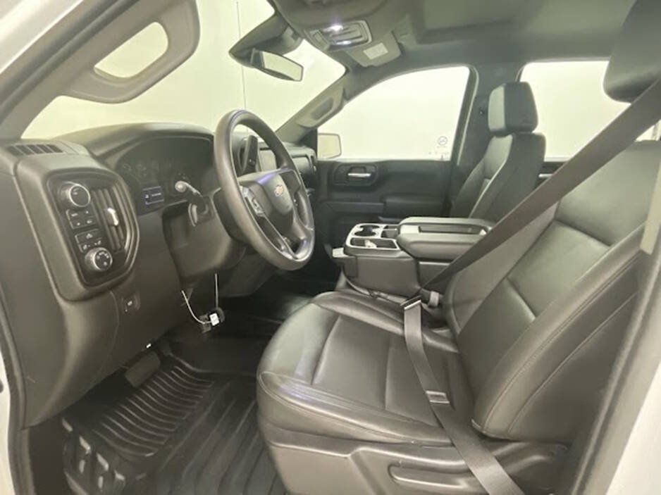 Used 2023 Chevrolet Silverado 1500 W/T w/ Trailering Package AWD/4WD image 12