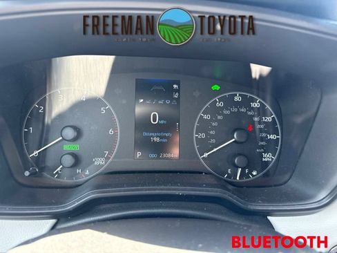 Used 2023 Toyota Corolla SE w/ SE Package FWD image 8