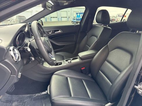 Used 2018 Mercedes-Benz GLA 250 4MATIC image 12