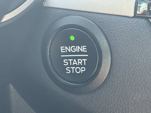 Used 2022 Ford Escape SEL w/ Technology Package FWD image 24