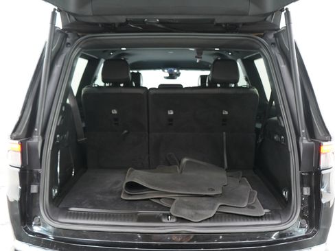 Used 2023 Jeep Wagoneer Series II AWD/4WD image 19