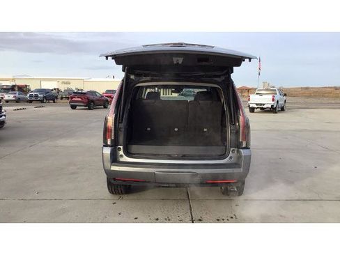 Used 2020 Cadillac Escalade Premium Luxury AWD/4WD image 5