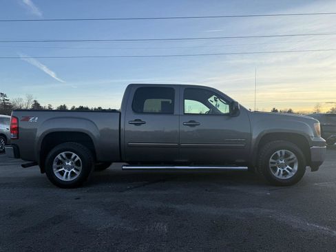 Used 2013 GMC Sierra 1500 SLT w/ SLT Convenience Package image 4