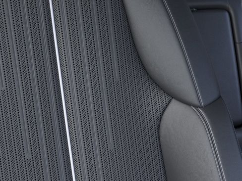 New 2026 Cadillac Vistiq Sport w/ LPO, Floor Liner Package AWD/4WD image 21