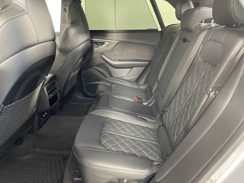Used 2020 Audi SQ8 Prestige w/ Prestige Package AWD/4WD image 12