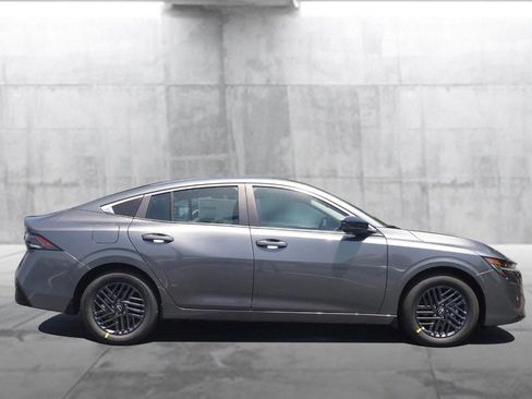 New 2026 Nissan Sentra SV w/ SV Convenience Package FWD image 5