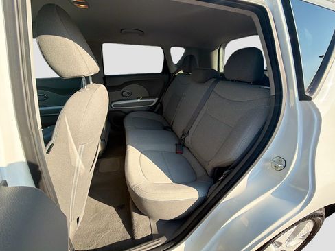 Used 2016 Kia Soul EV FWD image 26