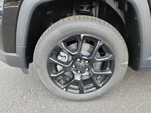 New 2026 Jeep Compass Latitude image 26