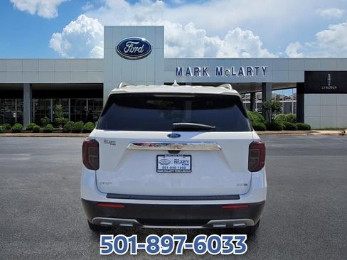 Used 2020 Ford Explorer XLT w/ Equipment Group 202A AWD/4WD image 4