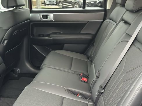 Used 2025 Hyundai Santa Fe SEL image 29