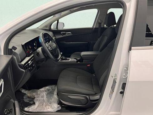 Used 2026 Kia Sportage LX AWD/4WD image 14