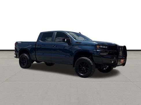Used 2019 Chevrolet Silverado 1500 LT Trail Boss AWD/4WD image 3