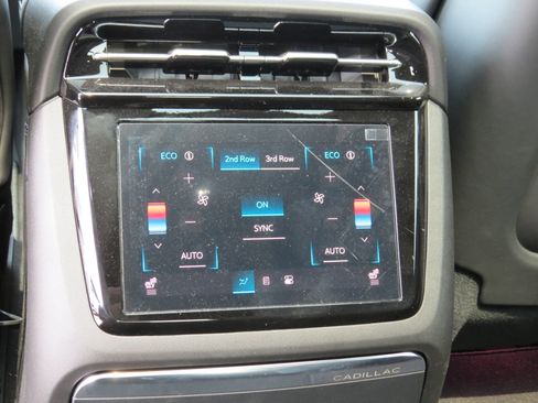 New 2025 Cadillac Escalade IQ Luxury 1 w/ Smart Trailering package image 19