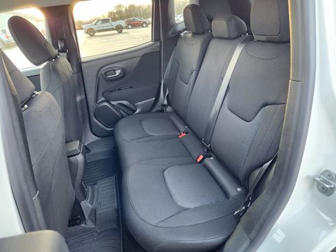 Used 2021 Jeep Renegade Sport w/ Sport Appearance Group image 11