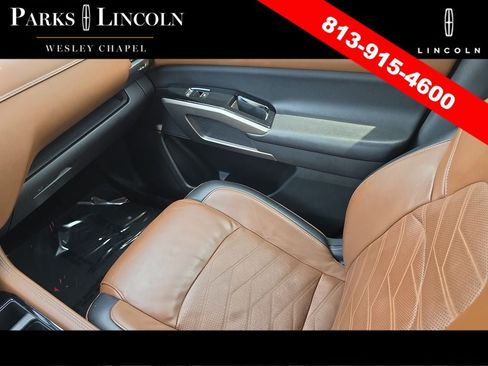 Used 2022 Nissan Pathfinder Platinum AWD/4WD image 14