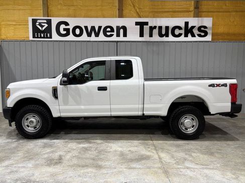 Used 2017 Ford F250 XL w/ Power Equipment Group image 2