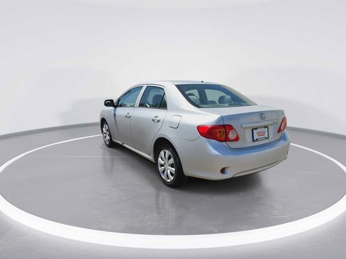 Used 2010 Toyota Corolla LE FWD image 6