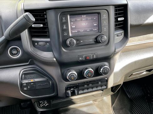 Used 2022 RAM 3500 Tradesman w/ Safety Group image 34