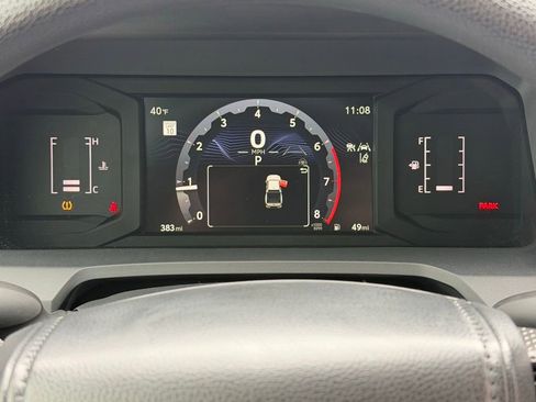 Used 2025 Toyota Tacoma SR AWD/4WD image 30