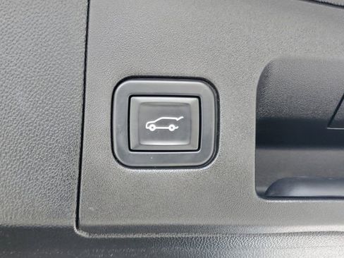Used 2021 Cadillac XT5 Premium Luxury FWD image 10
