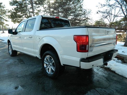 Used 2018 Ford F150 Platinum w/ Equipment Group 701A Luxury image 6