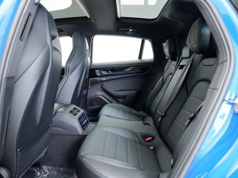 Certified 2025 Porsche Panamera 4 AWD/4WD image 22