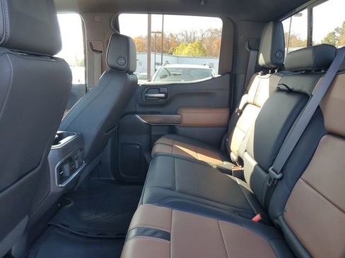 Used 2020 Chevrolet Silverado 1500 High Country w/ Technology Package image 15