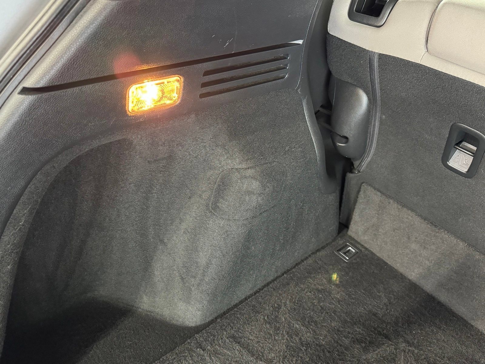 Used 2018 Honda HR-V LX image 43
