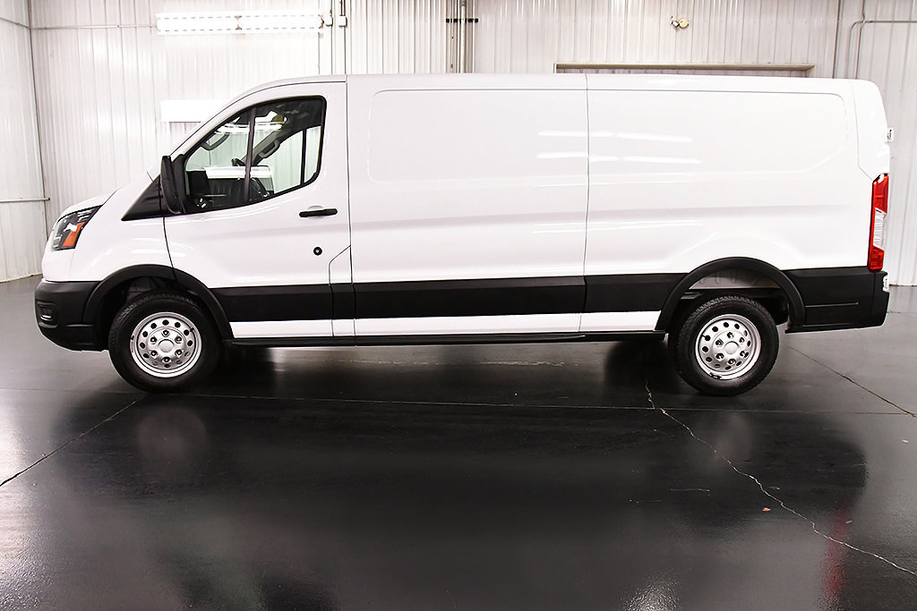 Used 2025 Ford Transit 250 Low Roof AWD image 4