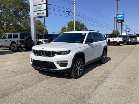 New 2025 Jeep Grand Cherokee Limited image 3