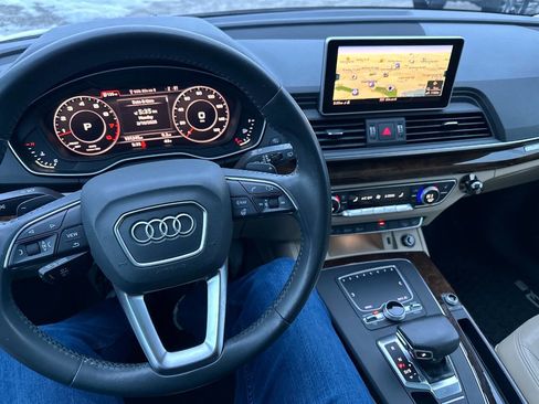 Used 2018 Audi Q5 2.0T Premium Plus w/ Premium Plus Package image 27
