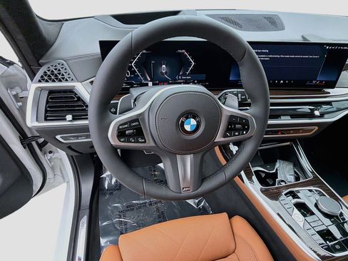 New 2027 BMW X7 xDrive40i w/ M Sport Package AWD/4WD image 42