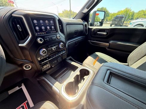 Used 2022 GMC Sierra 2500 AT4 w/ Gooseneck/5TH Wheel Package AWD/4WD image 29