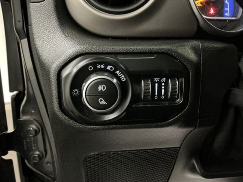 Used 2021 Jeep Gladiator Sport AWD/4WD image 12