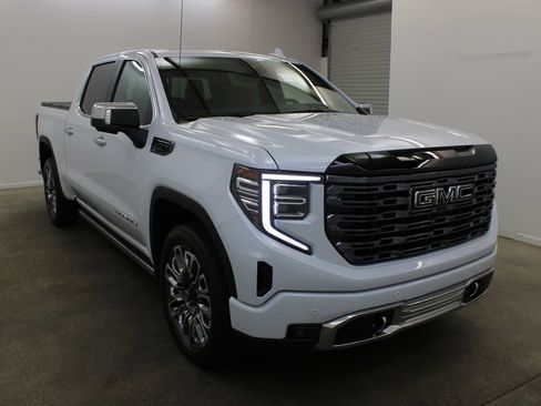 Used 2026 GMC Sierra 1500 Denali Ultimate AWD/4WD image 6