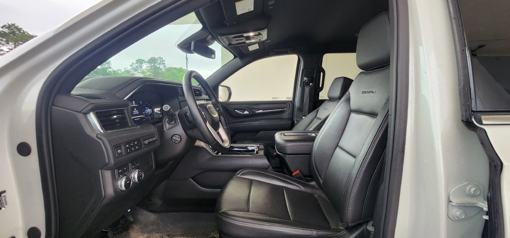 Used 2024 GMC Yukon Denali AWD/4WD image 22
