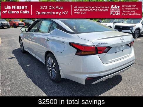 New 2025 Nissan Altima 2.5 SV image 5